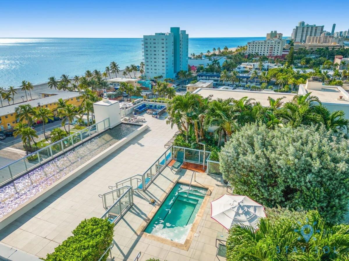 Tropical Oasis - Rooftop Pool- Near Beach - Gym هوليوود المظهر الخارجي الصورة