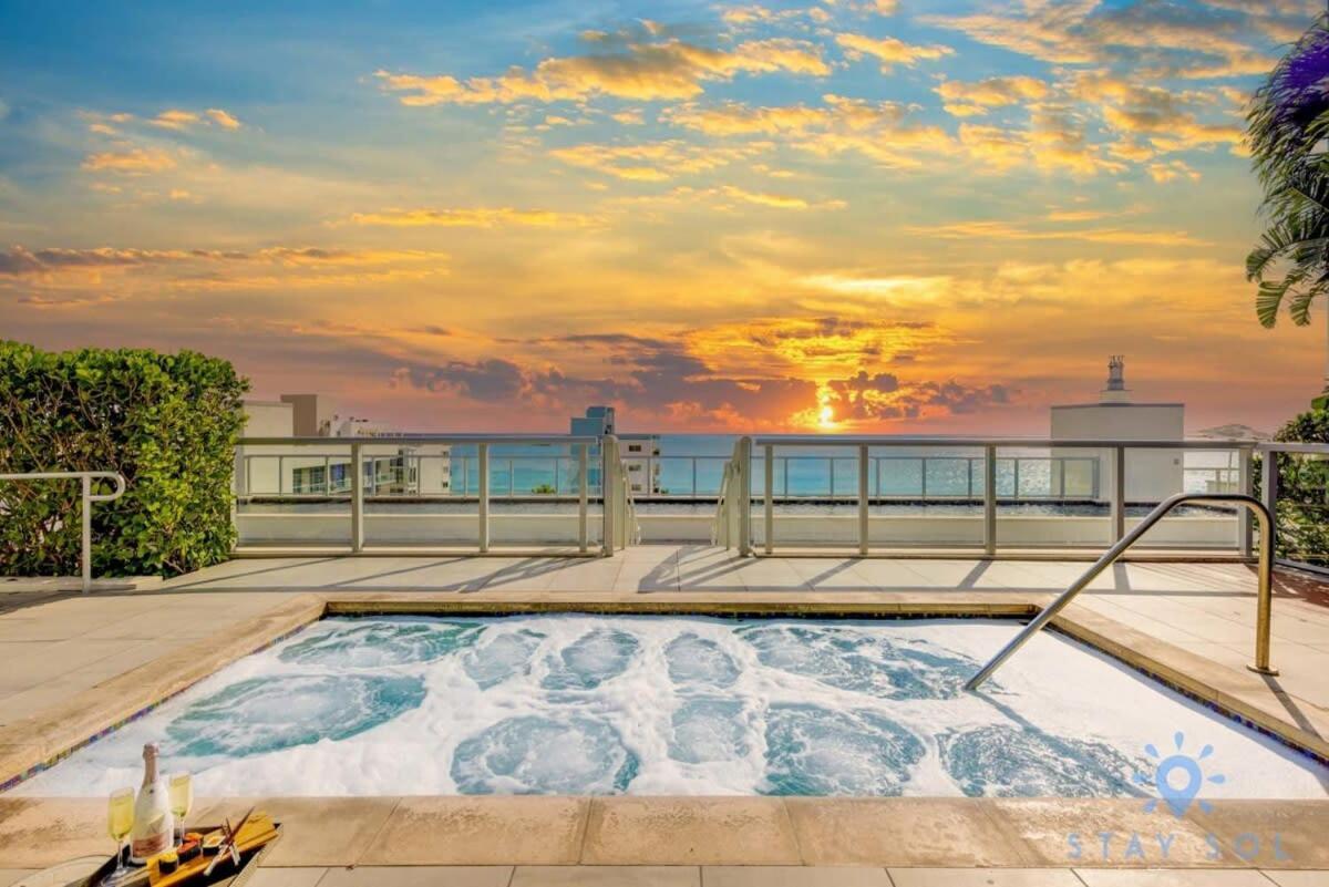 Tropical Oasis - Rooftop Pool- Near Beach - Gym هوليوود المظهر الخارجي الصورة